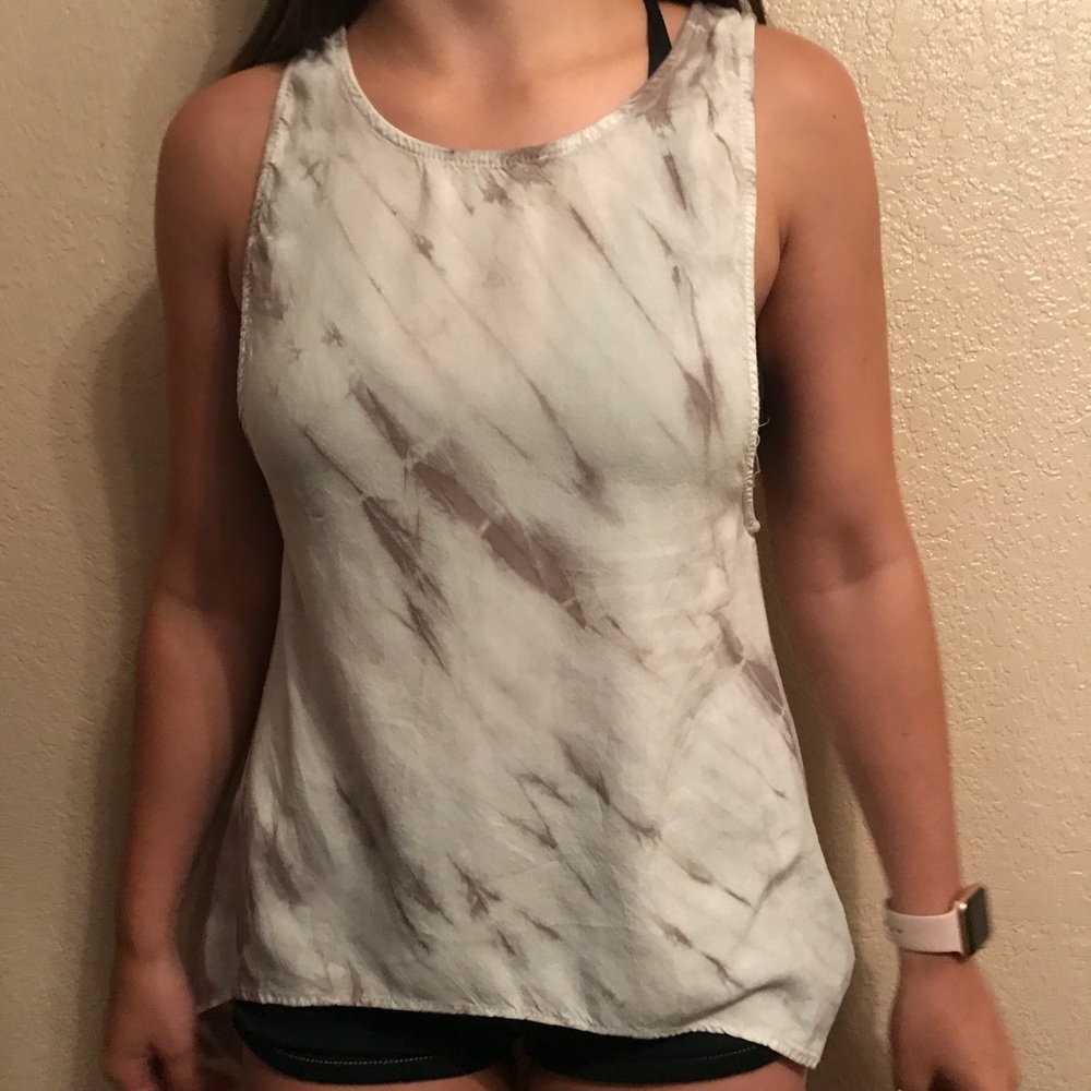 High-Low - Picture 2 of 2